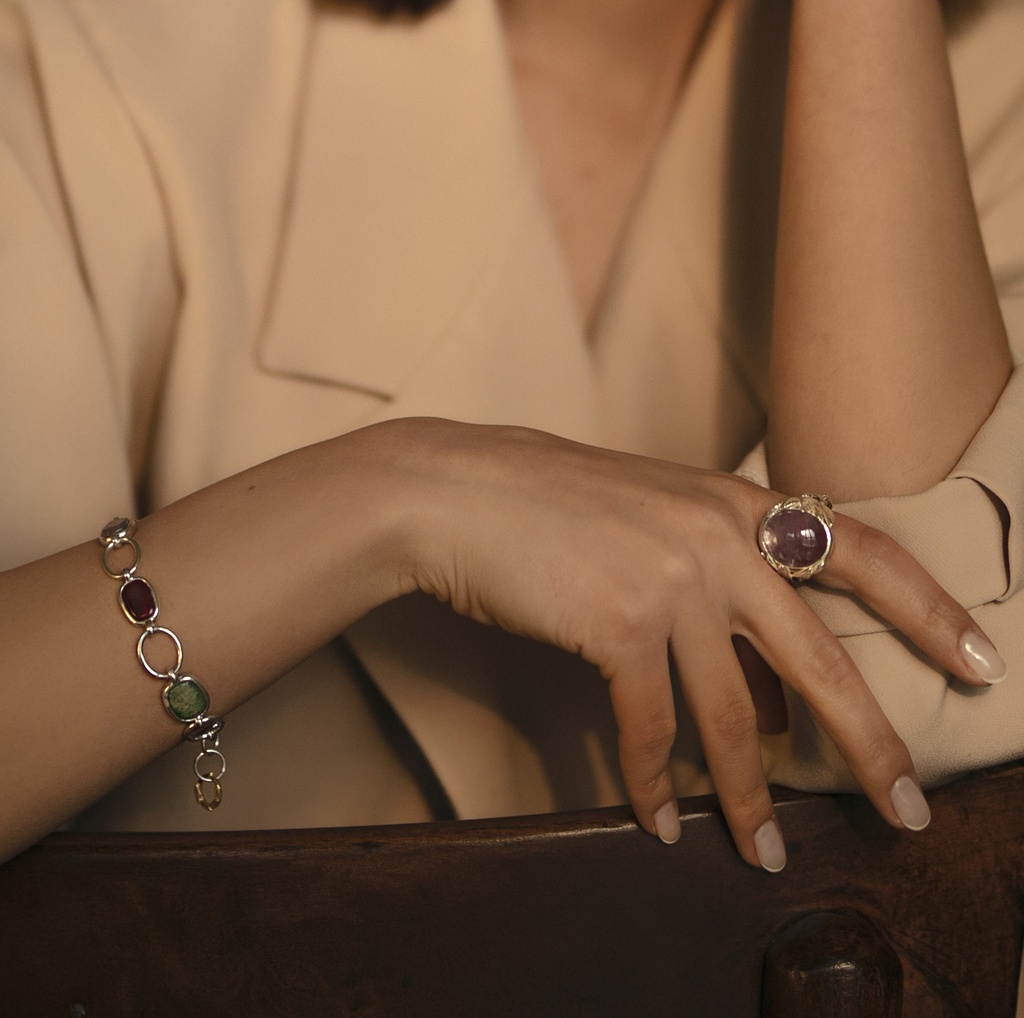 دستبند پنج سنگ